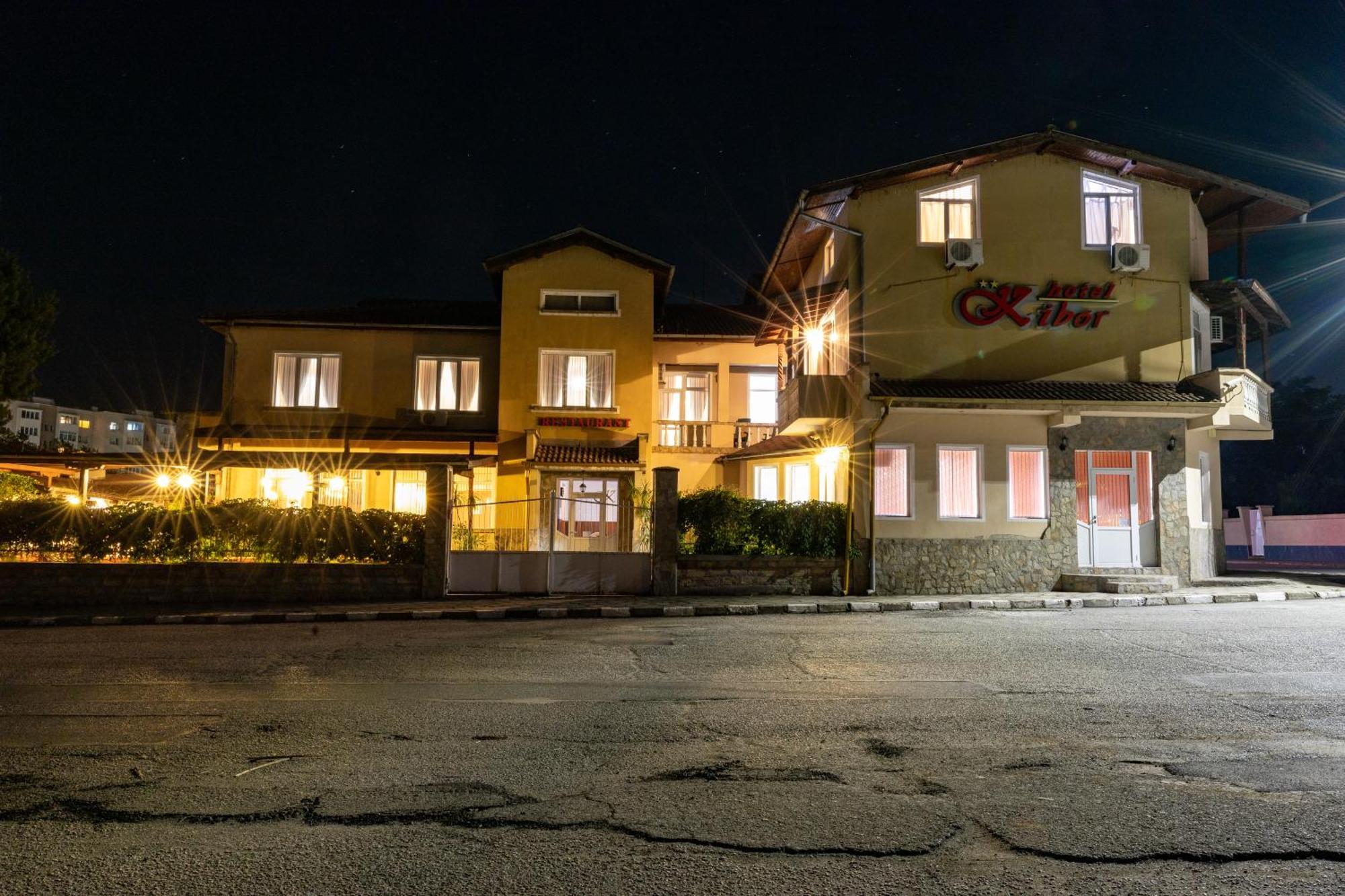 Gulubovo  Hotel Kibor מראה חיצוני תמונה