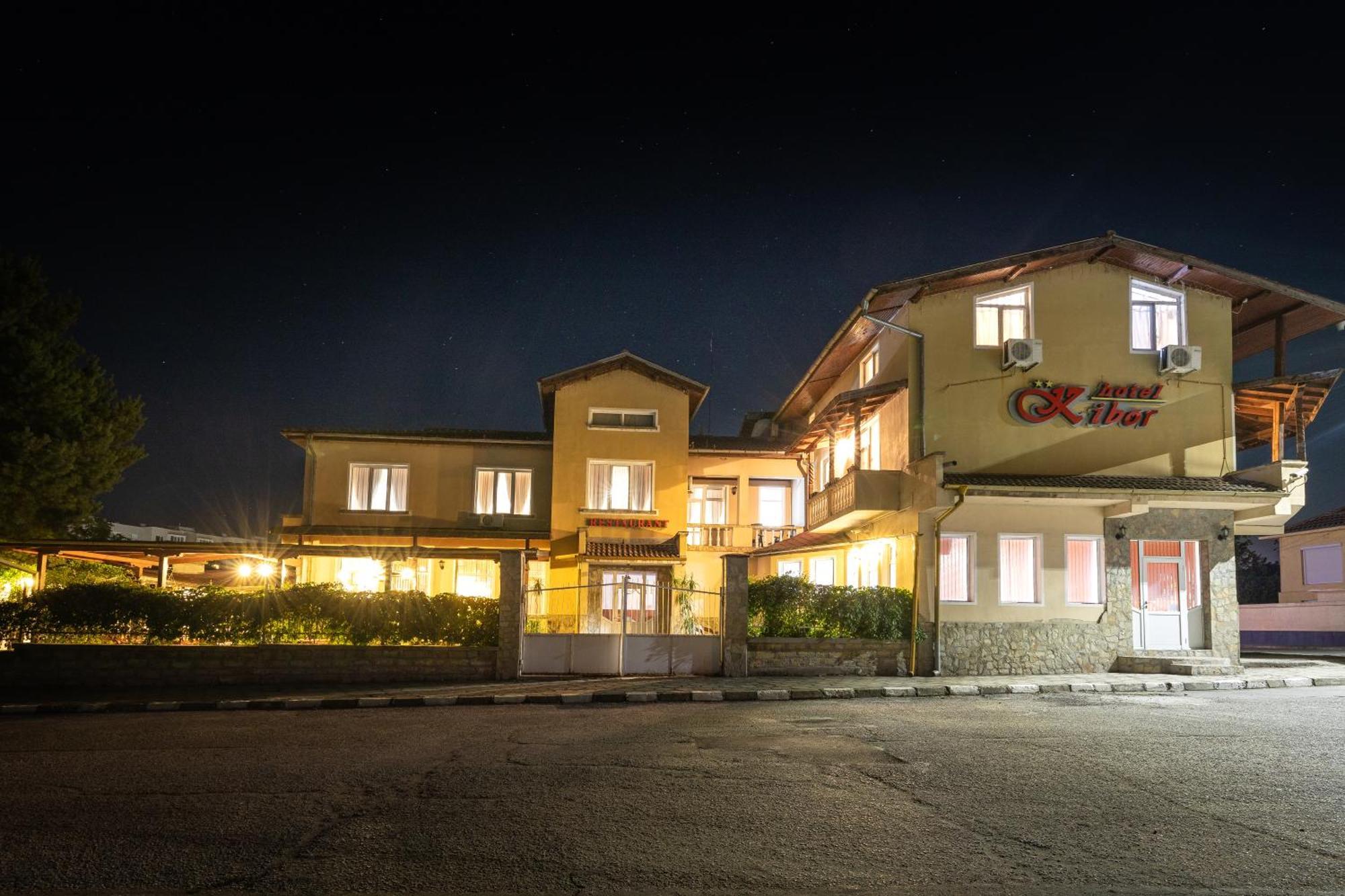 Gulubovo  Hotel Kibor מראה חיצוני תמונה